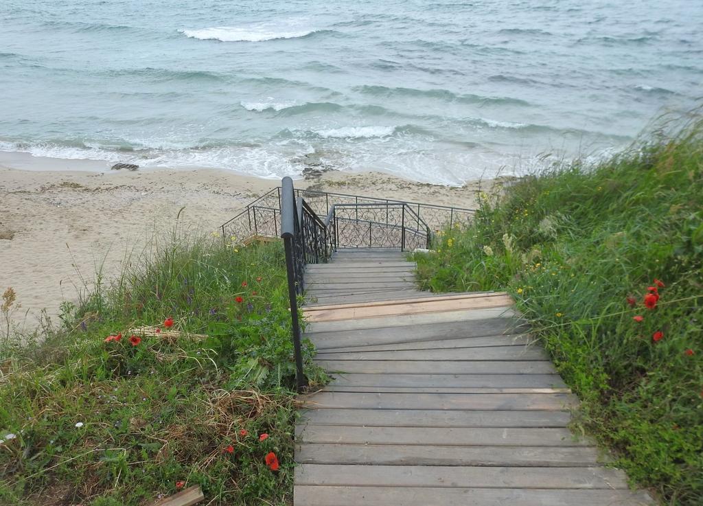 Golden Wave Apartment Sozopol Esterno foto